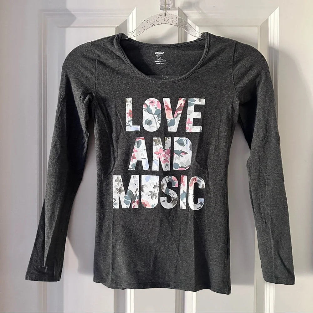 Old Navy Charcoal Kids Love and Music Long Sleeve Tee